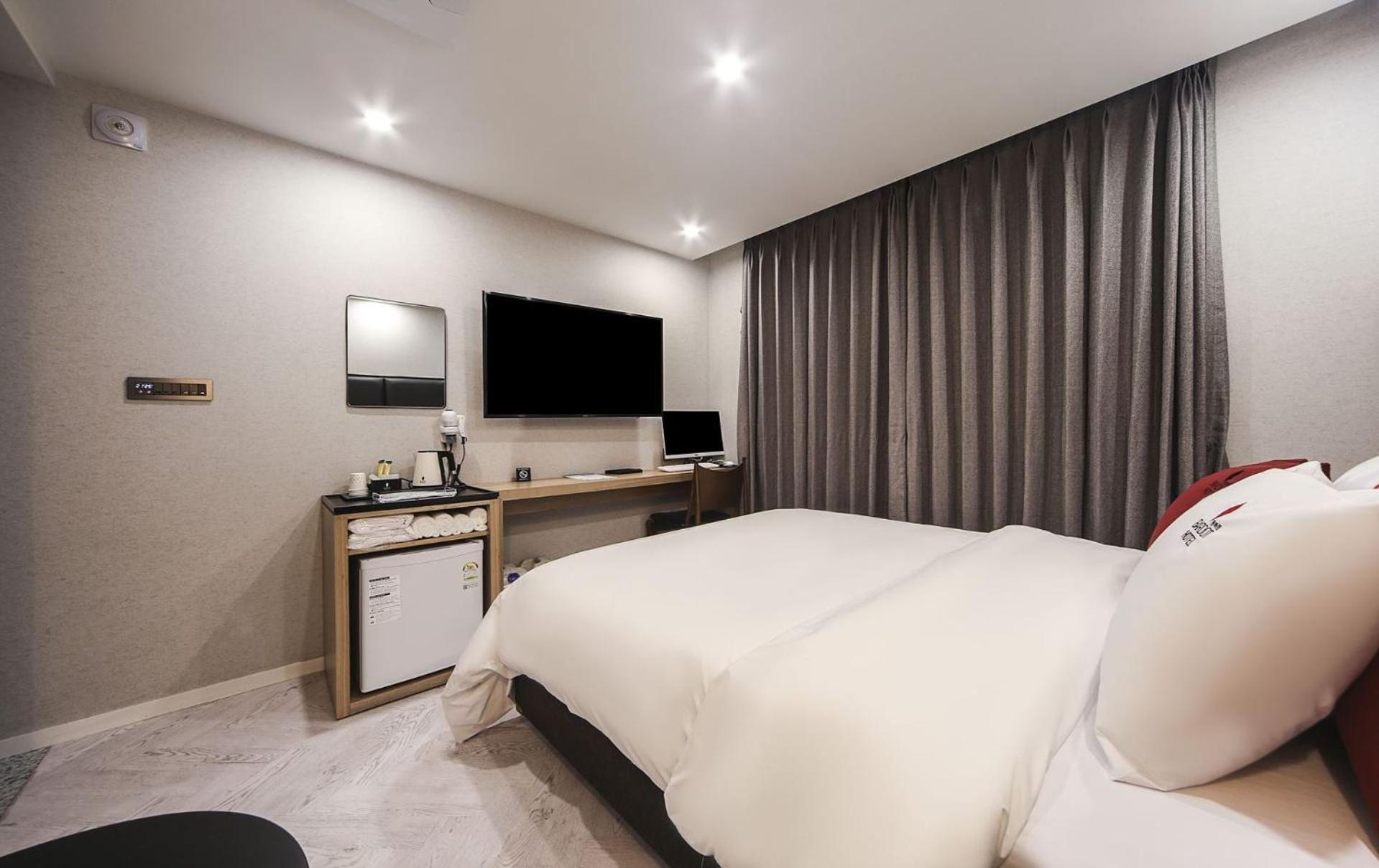 Maron Hotel Nampo Busan Buitenkant foto