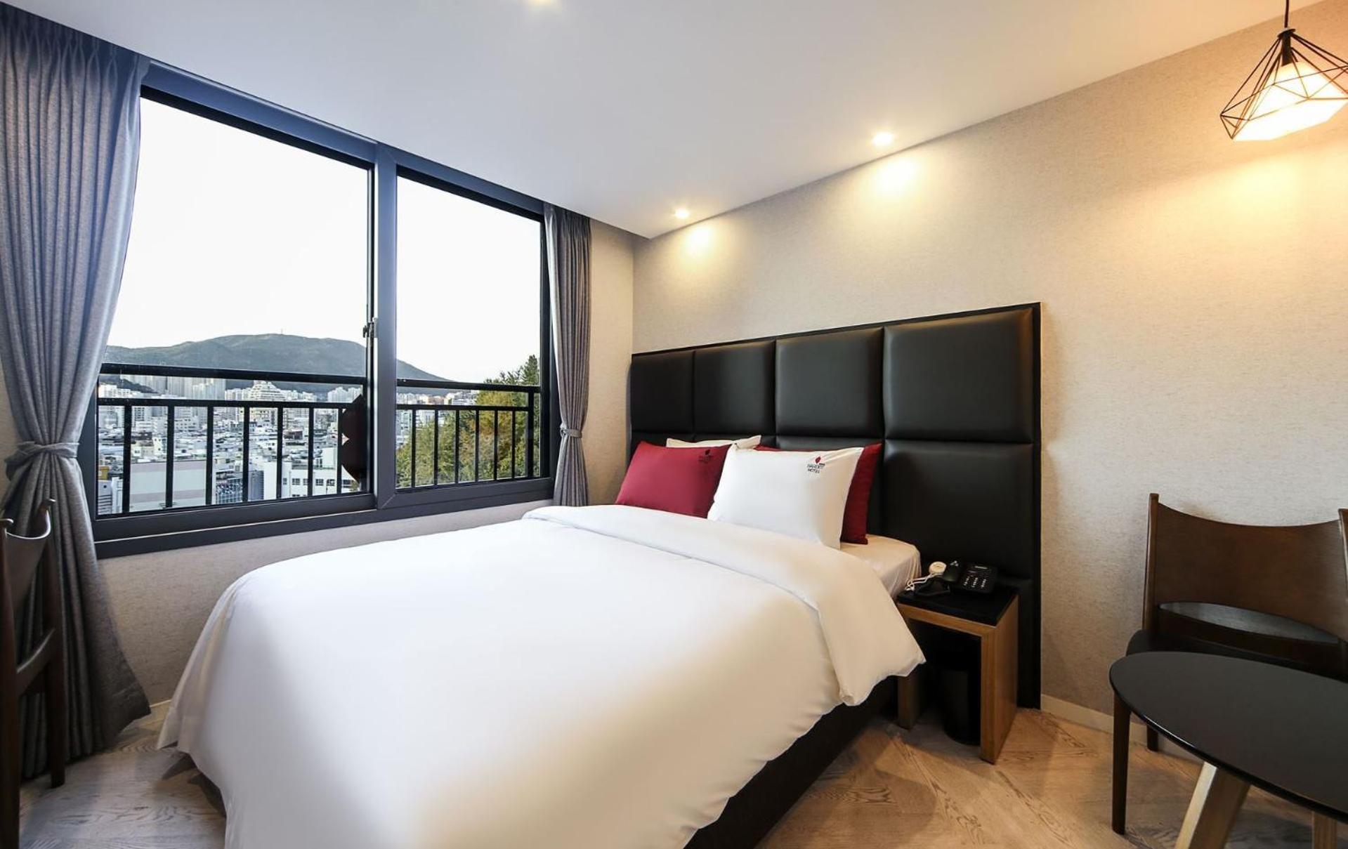 Maron Hotel Nampo Busan Buitenkant foto