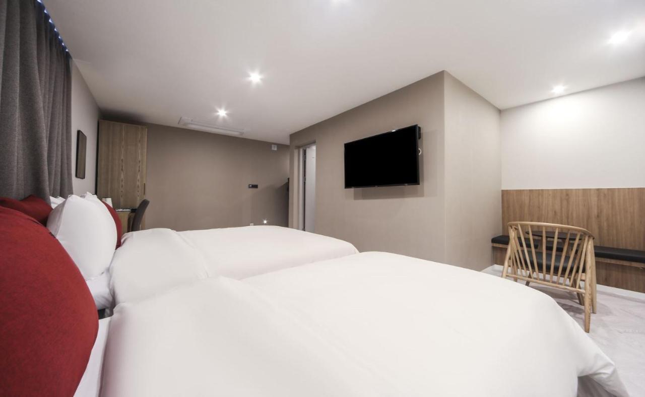 Maron Hotel Nampo Busan Buitenkant foto